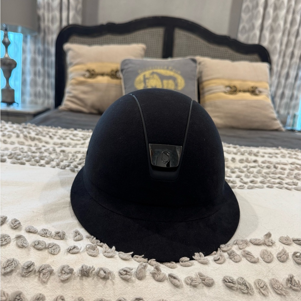 Missshield premium 
M shell